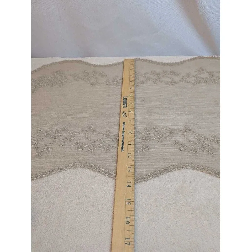 Vintage Lace Runner and Doilies Set Floral Embroidered Table Home‎ Decor